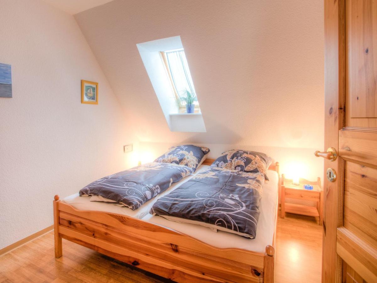 Ferienwohnung Fokuhl Im Strohhus Hooksiel Шиллиг Экстерьер фото