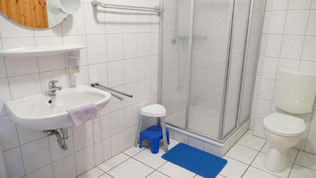 Ferienwohnung Fokuhl Im Strohhus Hooksiel Шиллиг Экстерьер фото